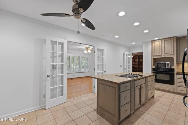 4502 York Rd, Knoxville, TN 37938
