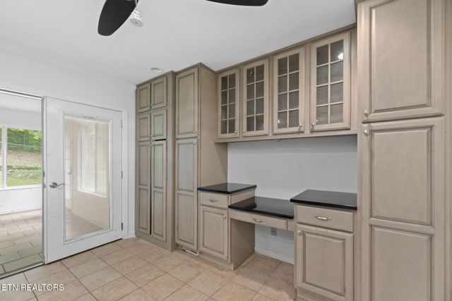 4502 York Rd, Knoxville, TN 37938