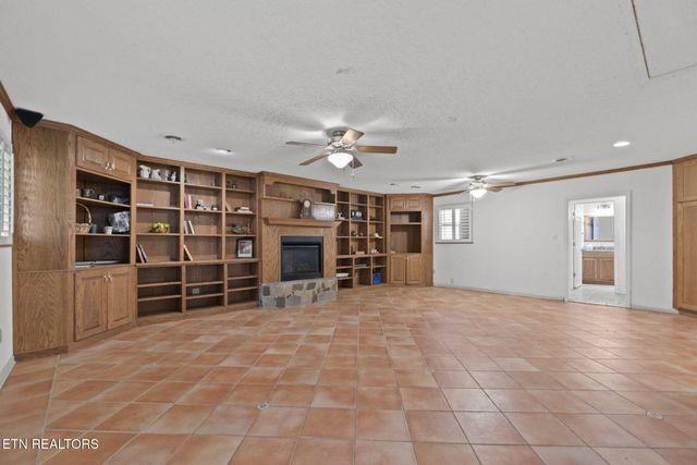 4502 York Rd, Knoxville, TN 37938