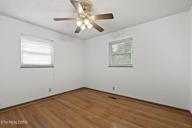 4502 York Rd, Knoxville, TN 37938