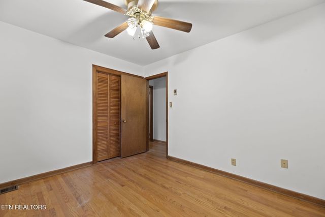 4502 York Rd, Knoxville, TN 37938