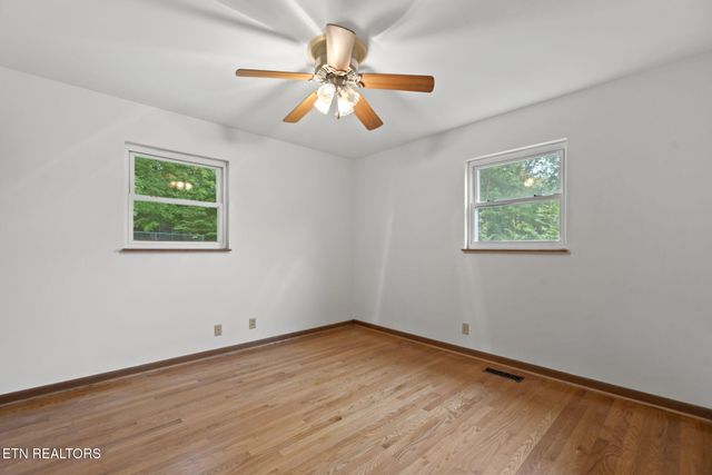 4502 York Rd, Knoxville, TN 37938