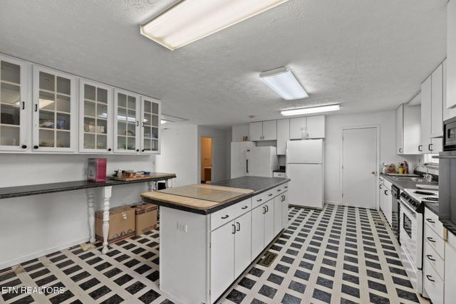 4502 York Rd, Knoxville, TN 37938