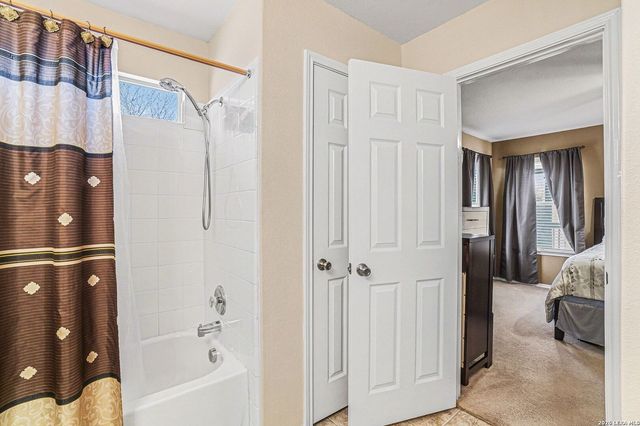 6815 Liberty Stone, San Antonio, TX 78244