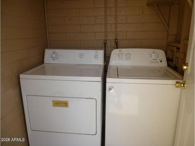 946 E LOMA VISTA Drive, Tempe, AZ 85282