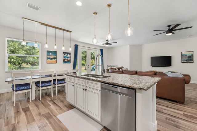 13398 N 57th Pl Place N, The Acreage, FL 33411