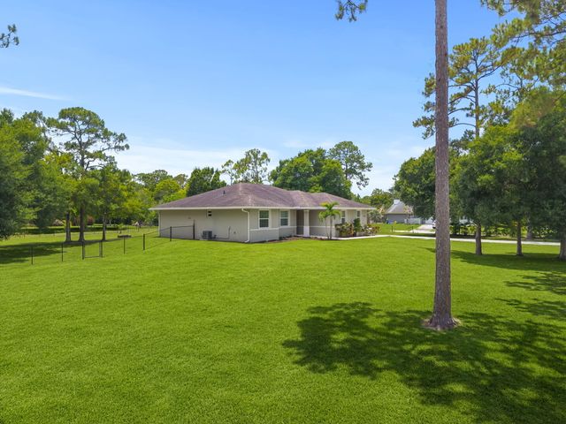 13398 N 57th Pl Place N, The Acreage, FL 33411