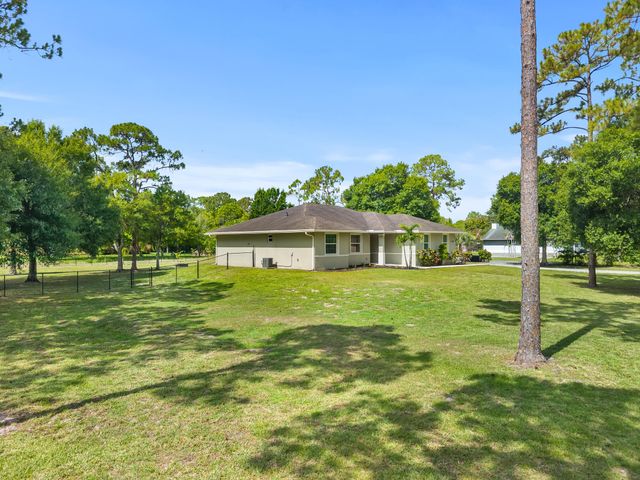 13398 N 57th Pl Place N, The Acreage, FL 33411