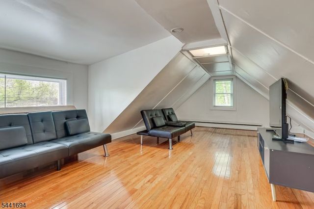 86 Pine Brook Rd, Lincoln Park Boro, NJ 07035
