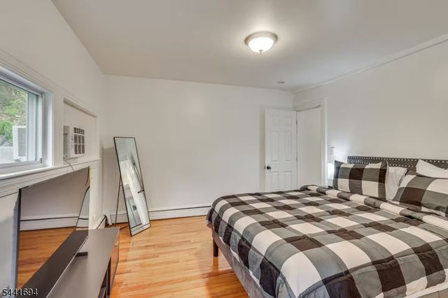 86 Pine Brook Rd, Lincoln Park Boro, NJ 07035