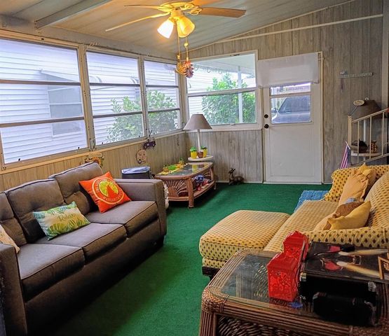 3353 Lake Overlook Place, Lantana, FL 33462