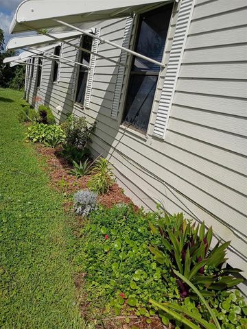 3353 Lake Overlook Place, Lantana, FL 33462