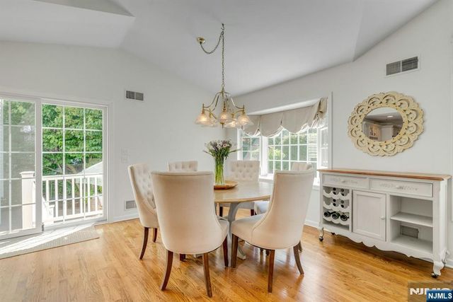 31 Woodvale Road, Glen Rock, NJ 07452