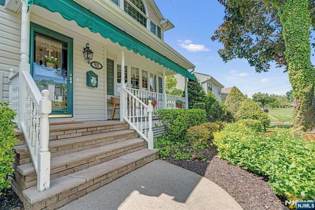31 Woodvale Road, Glen Rock, NJ 07452