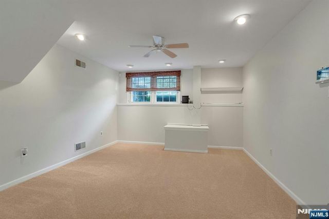 31 Woodvale Road, Glen Rock, NJ 07452