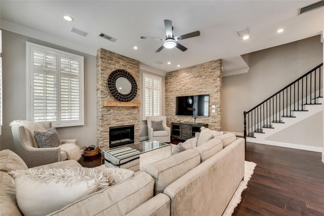 2902 N Pearl Street, Dallas, TX 75201