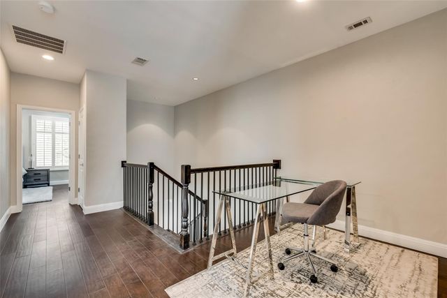 2902 N Pearl Street, Dallas, TX 75201