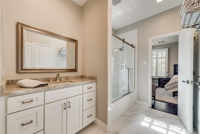 2902 N Pearl Street, Dallas, TX 75201