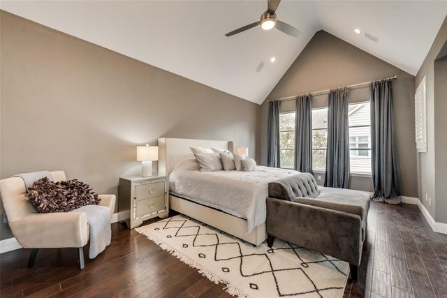 2902 N Pearl Street, Dallas, TX 75201