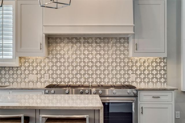 2902 N Pearl Street, Dallas, TX 75201