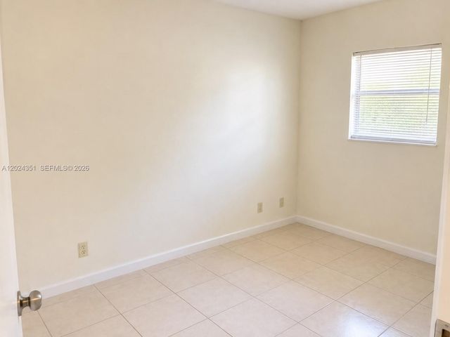 274 SW 9th St 1-3, Dania Beach, FL 33004