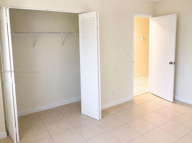274 SW 9th St 1-3, Dania Beach, FL 33004