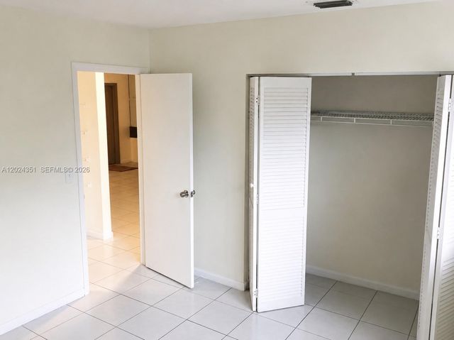 274 SW 9th St 1-3, Dania Beach, FL 33004