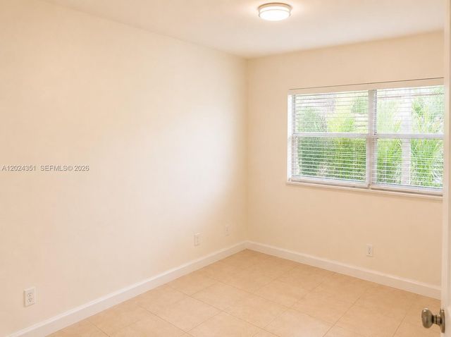 274 SW 9th St 1-3, Dania Beach, FL 33004