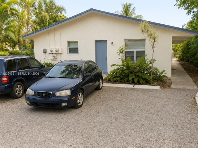 274 SW 9th St 1-3, Dania Beach, FL 33004