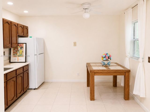 274 SW 9th St 1-3, Dania Beach, FL 33004