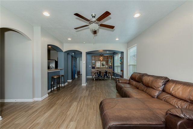 2018 Stubbs Drive, Bryan, TX 77807