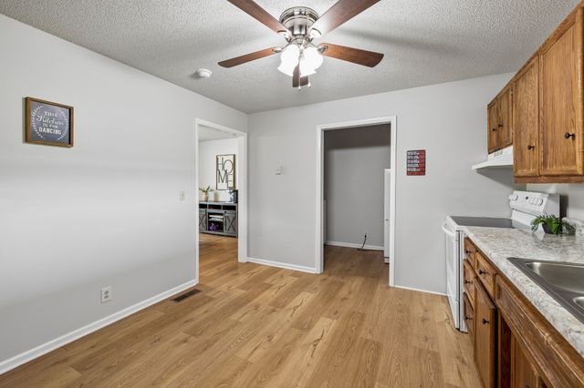 54 Hickman Hwy, Gordonsville, TN 38563