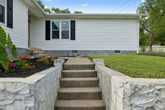 54 Hickman Hwy, Gordonsville, TN 38563