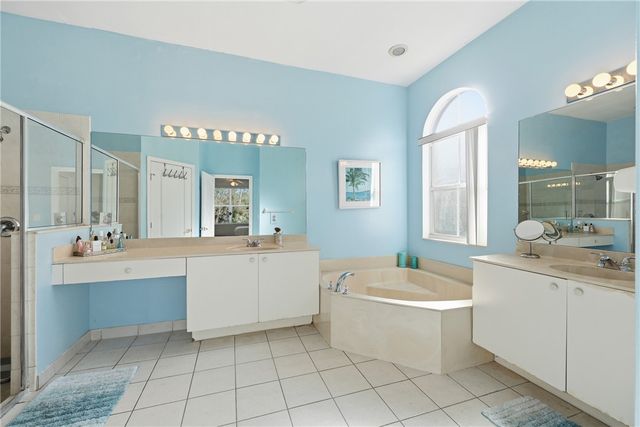 5427 Place Lake Drive, Fort Pierce, FL 34951