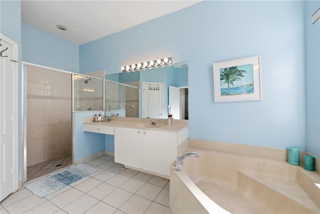 5427 Place Lake Drive, Fort Pierce, FL 34951