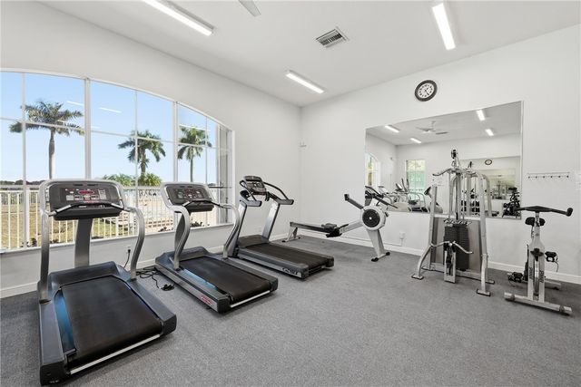 5427 Place Lake Drive, Fort Pierce, FL 34951