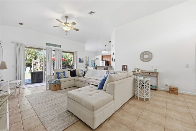 5427 Place Lake Drive, Fort Pierce, FL 34951