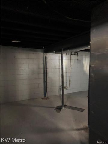 9558 Mark Twain Street, Detroit, MI 48227