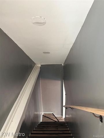 9558 Mark Twain Street, Detroit, MI 48227