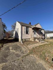 1529 S ARAGO Street, Peoria, IL 61605