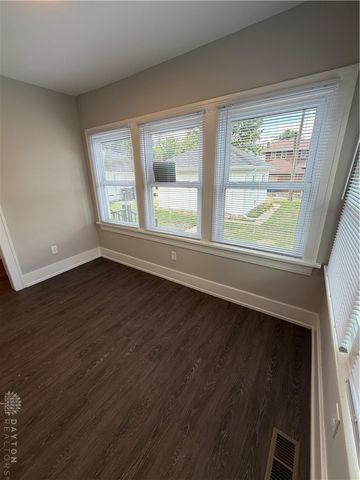 403 Kenwood Avenue, Dayton, OH 45406