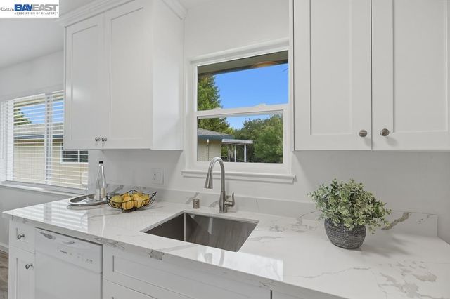 2204 Segundo Ct 4, Pleasanton, CA 94588