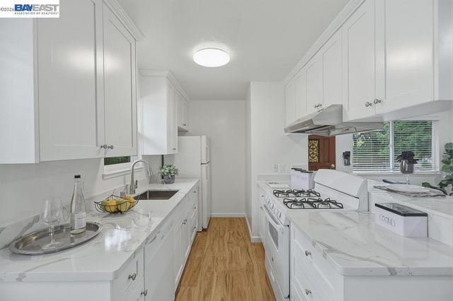 2204 Segundo Ct 4, Pleasanton, CA 94588