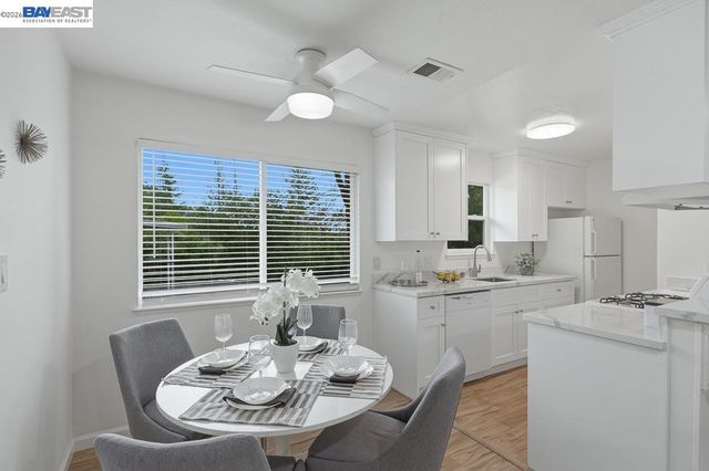 2204 Segundo Ct 4, Pleasanton, CA 94588