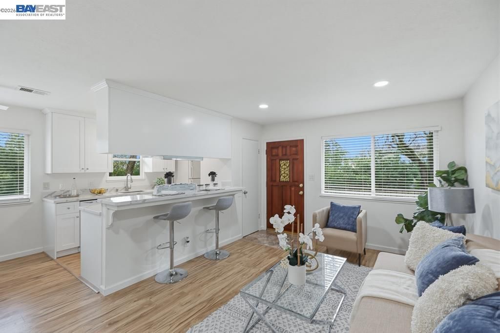 2204 Segundo Ct 4, Pleasanton, CA 94588