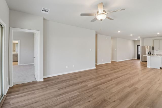 2216 Mustang Way, Seagoville, TX 75159