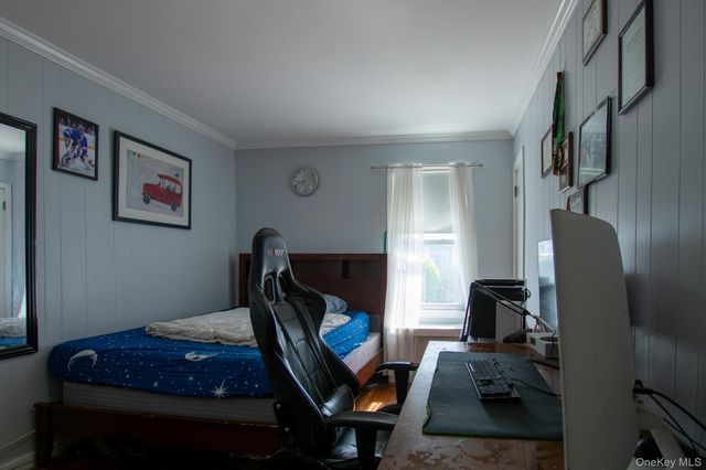 51 Hoffman Street, Franklin Square, NY 11010