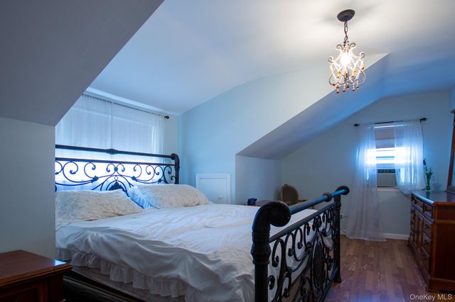 51 Hoffman Street, Franklin Square, NY 11010