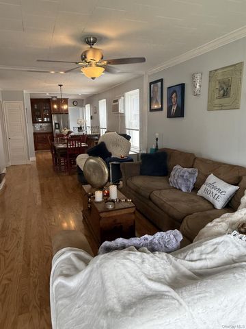 51 Hoffman Street, Franklin Square, NY 11010