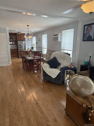 51 Hoffman Street, Franklin Square, NY 11010